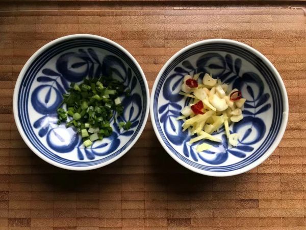 白菜腐皮炖五花肉