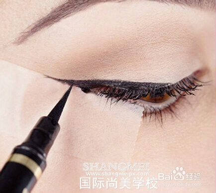 大眼画出来—眼线液的画法技巧