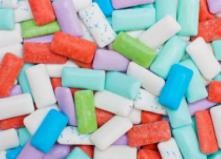 衣服上沾了口香糖怎么弄掉