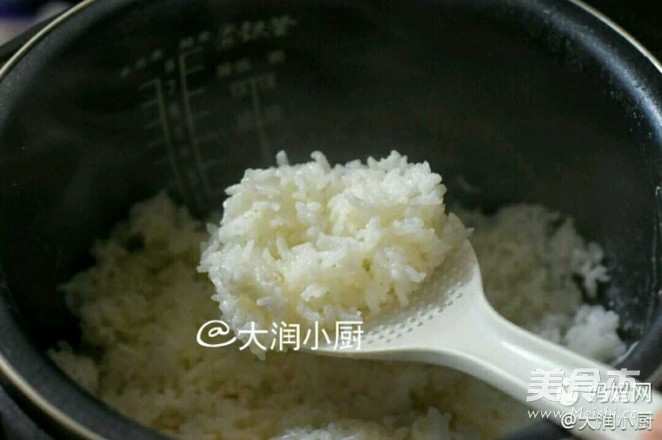 萌萌鸡饭团的做法