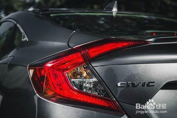 思域尾灯怎么拆