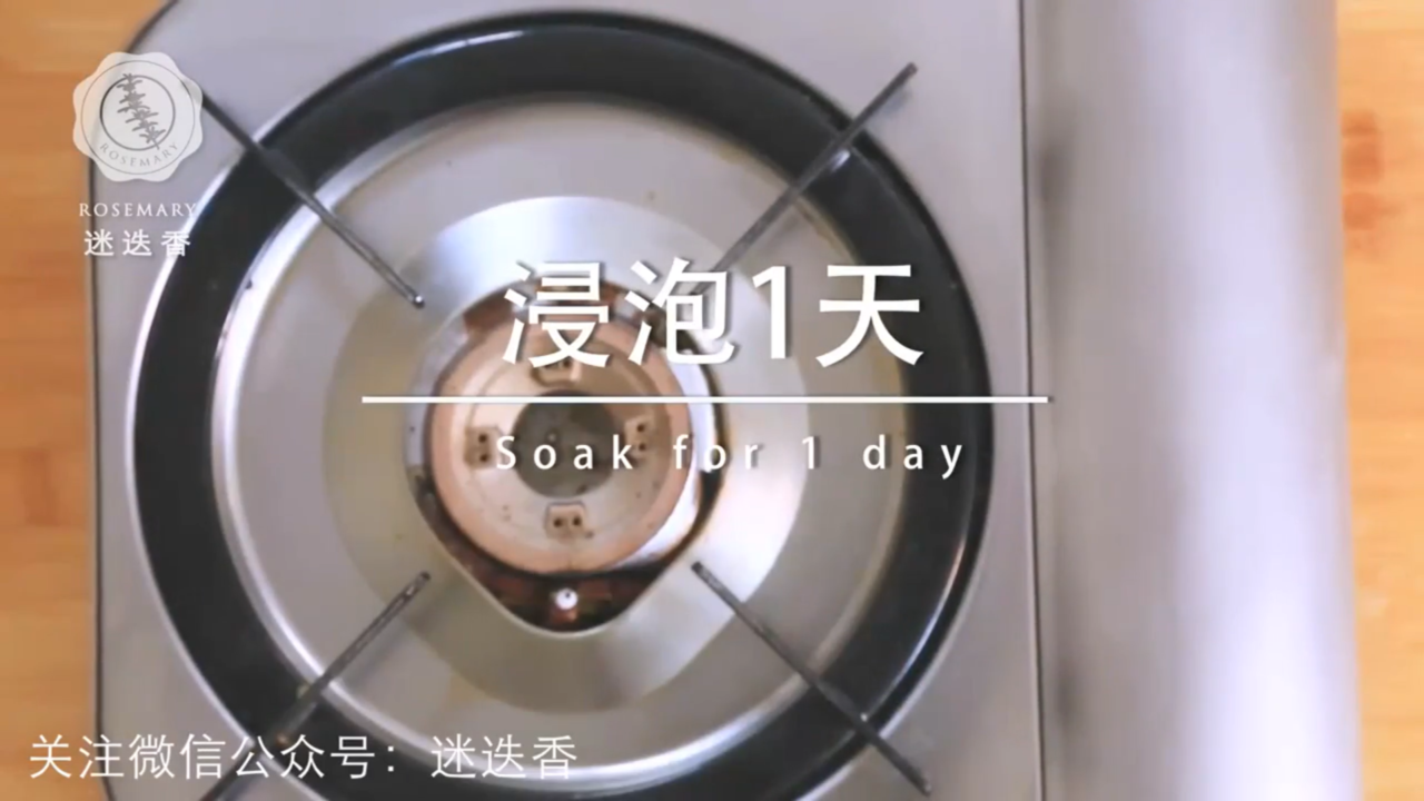 如何制作红酒炖雪梨