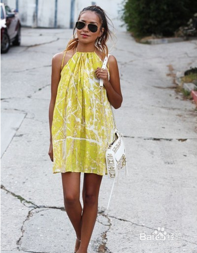 度假怎么搭配衣服 度假风穿衣搭配图片示范