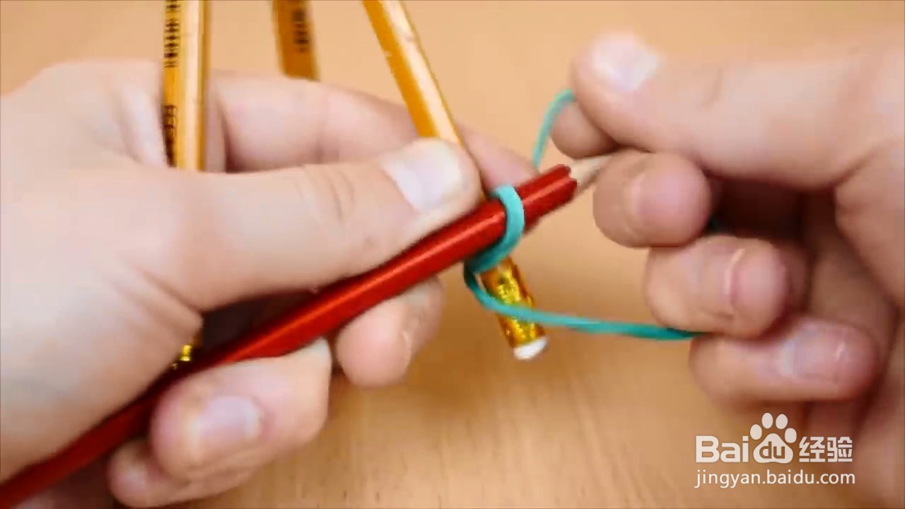 用铅笔就能做手机支架，而且横竖屏随意切换