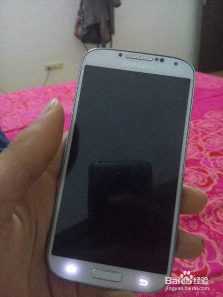 手机黑屏如何判断手机屏幕好坏