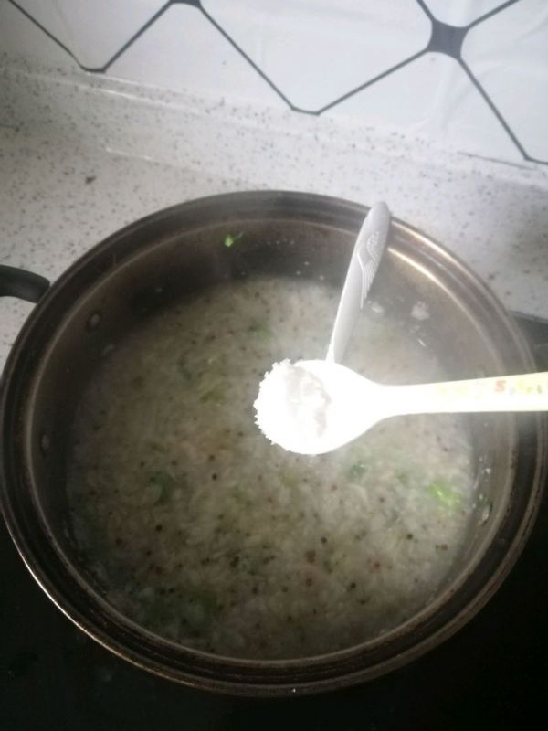 藜麦西蓝花虾皮粥