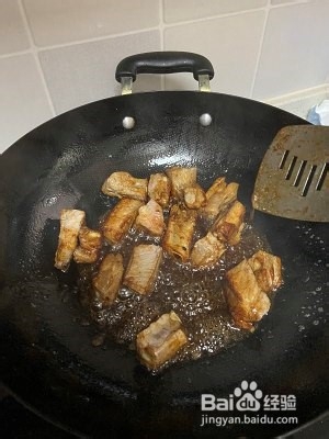 笋干烧排骨的做法
