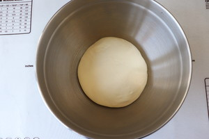 爆浆芝士培根餐包的做法