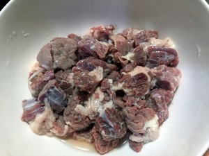 炆牛白腩的做法