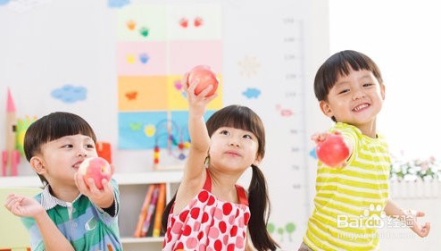 怎么让宝宝尽快适应幼儿园的生活？