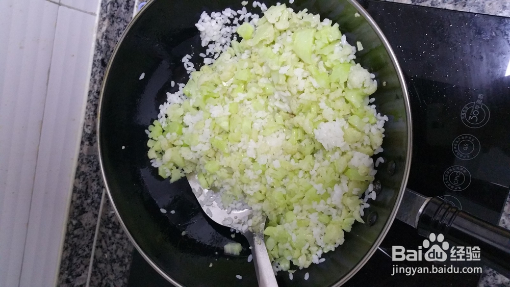 菜花炒饭加鸡蛋