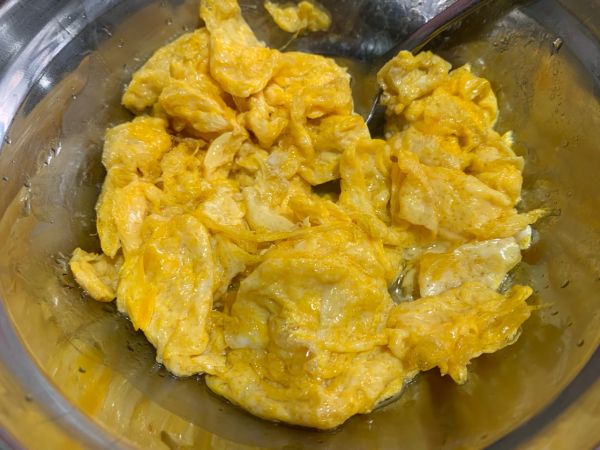 家常菠菜炒鸡蛋