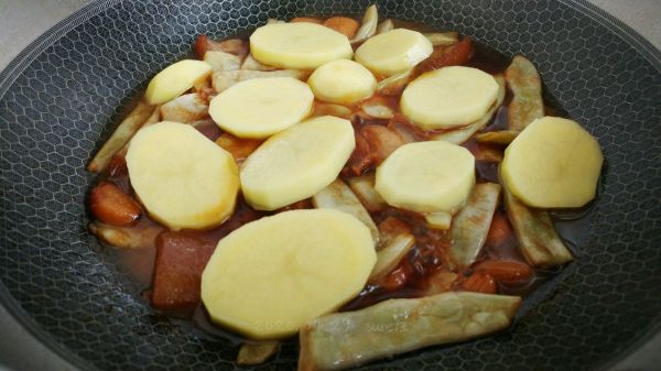 蒜子芸豆酱烧肉