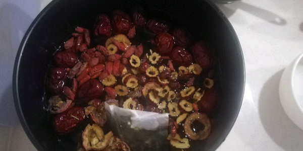 红枣枸杞桂圆山楂茶