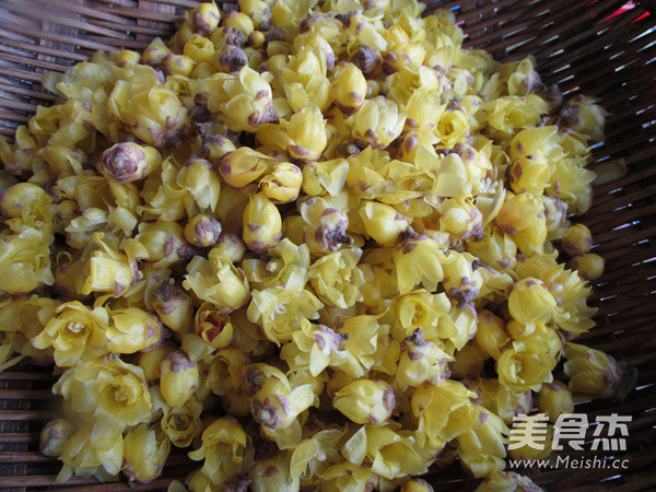 鲜花红曲鸡蛋饼干