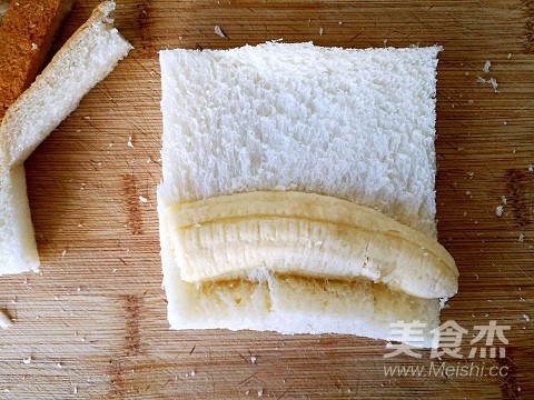 香蕉土司卷的做法