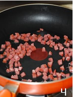 剩米饭华丽变身【香肠蛋炒饭】