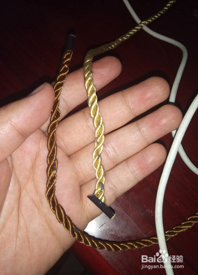 <b>如何快速连接两根绳子-结绳之八字绳头对接</b>