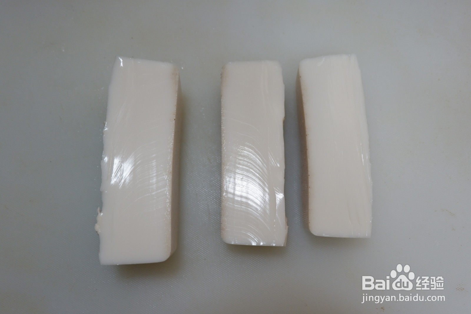 如何做出猪皮冻？