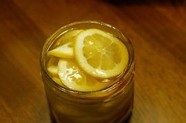 如何泡一杯健康的蜂蜜柠檬水