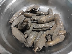 蛏子怎么去沙子更干净
