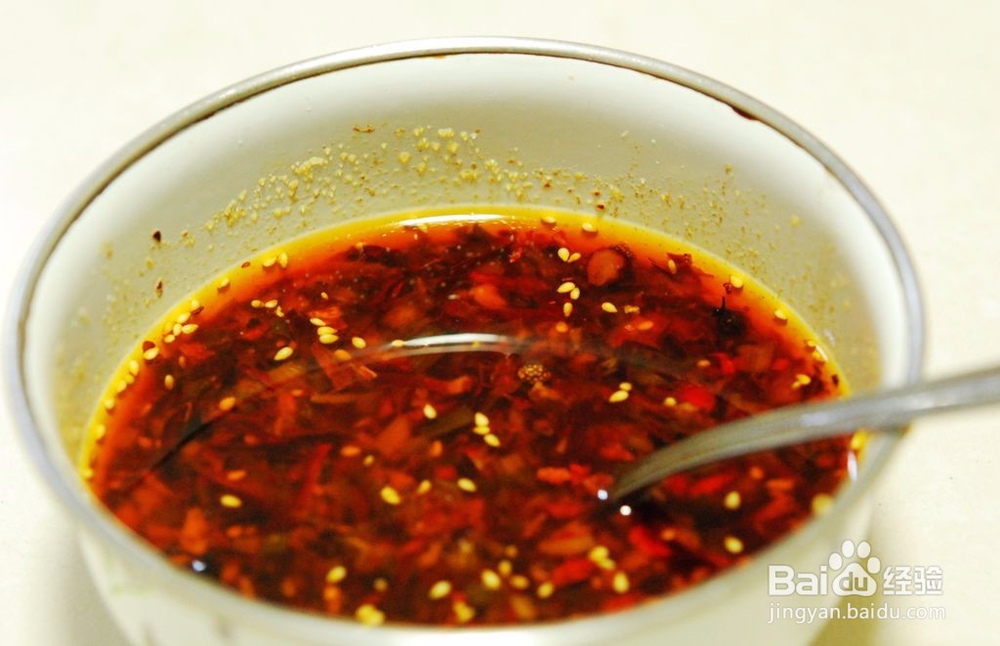 白菜猪肉水饺和酸辣蘸碟