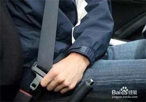 新手开车驾驶应该注意什么