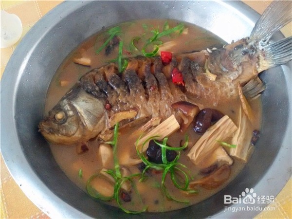 怎样熬鱼汤香浓