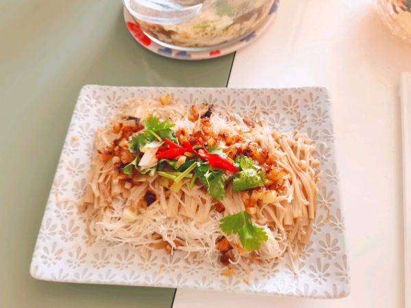 蒜香金针菇蒸粉丝