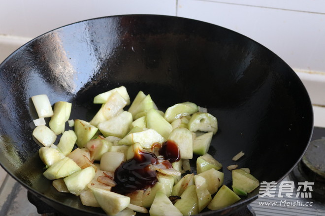 炝炒丝瓜瓤的做法