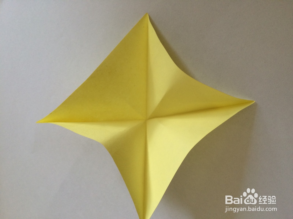 怎样手工折叠出漂亮的百合花