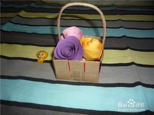 旧物改造----牛皮纸购物袋改造的小花篮