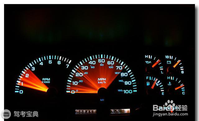 科目三踩油门：轻了提不了速，重了挡位不匹配！