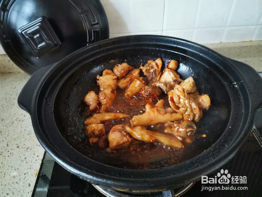 如何制作萝卜香菇鸡肉煲