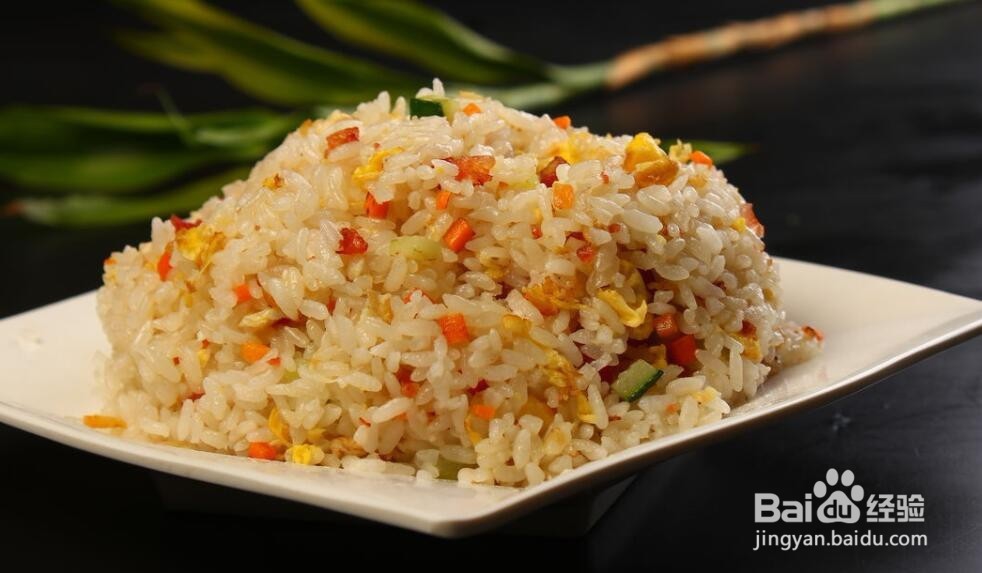 蛋炒饭，到底是先炒蛋还是先炒饭?