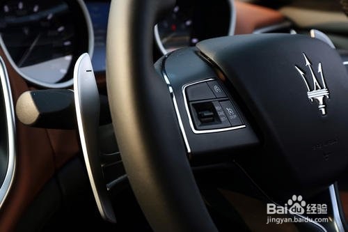 汽车拨片如何使用