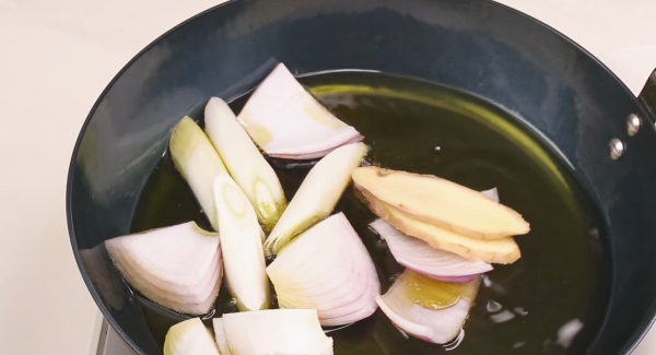 川辣红烧牛肉面