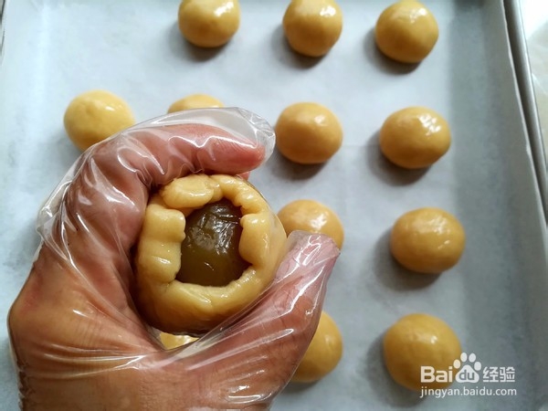 怎么做白莲蓉蛋黄月饼