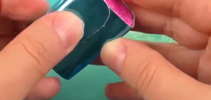 怎样给芭比制作亮片手提包