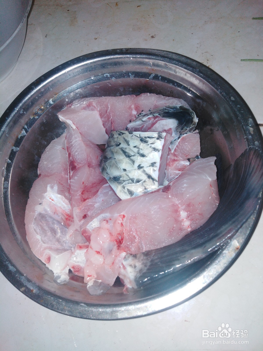 草鱼煮苹果椒的做法