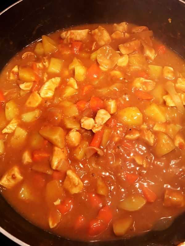 土豆胡萝卜咖喱鸡饭