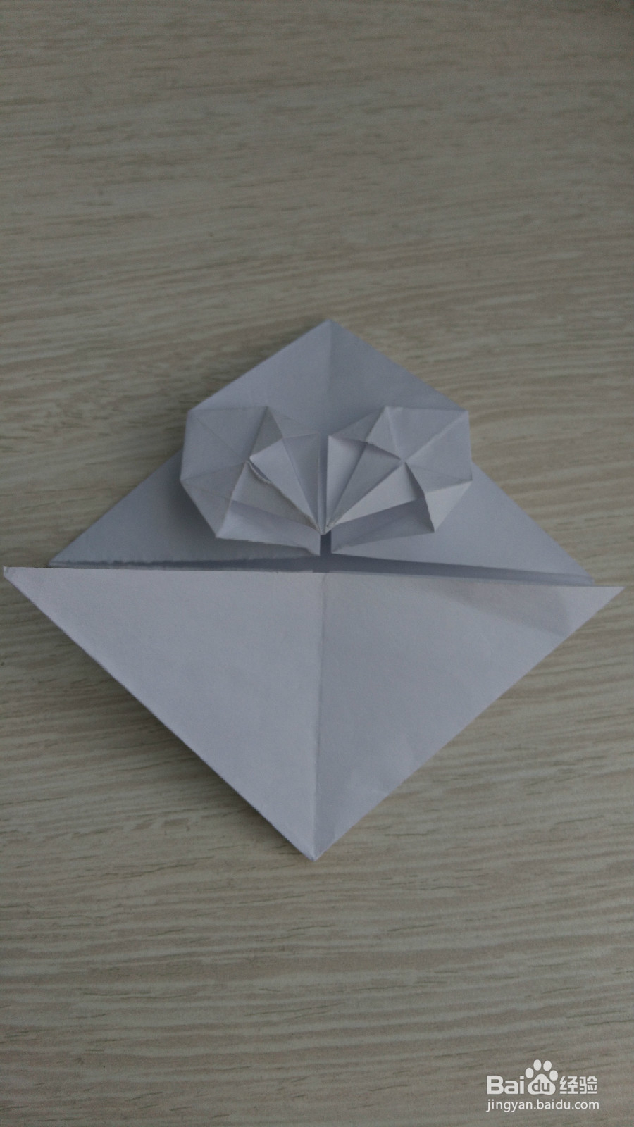 如何用纸折简易爱心