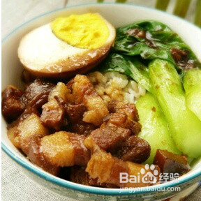 <b>台湾卤肉饭的标准做法</b>