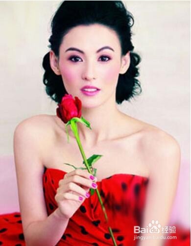 周迅vs张柏芝,时尚造型为