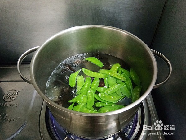 荷兰豆拌腐竹制作方法