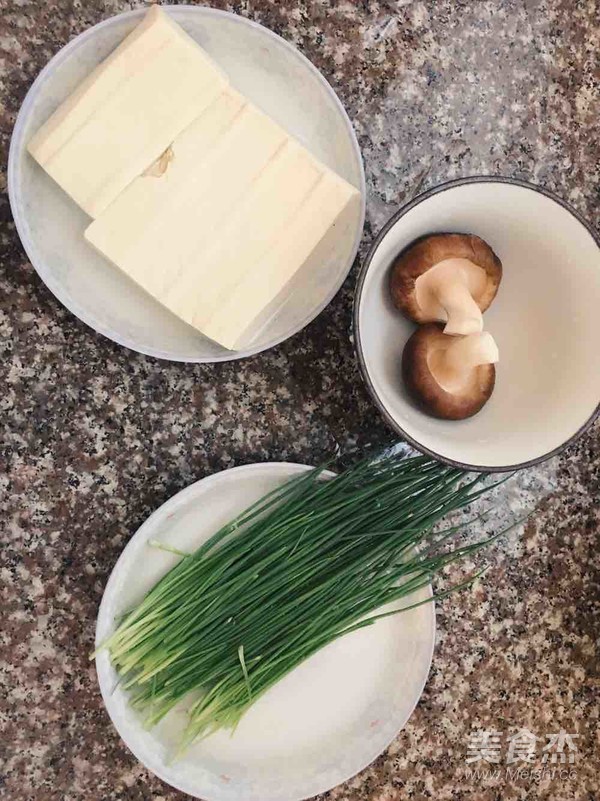 豆腐焖香菇--西施豆腐