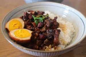 怎么做冬笋香菇卤肉饭