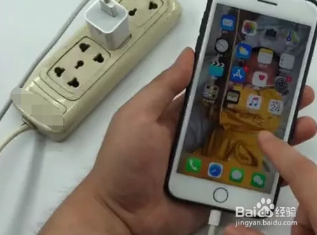 给手机充电有哪些错误的方法