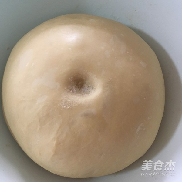 葱香肉松面包卷