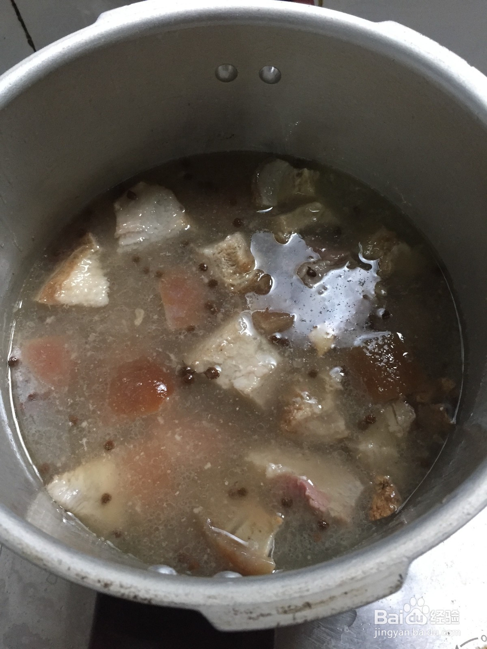 怎样清炖腊蹄膀好吃？